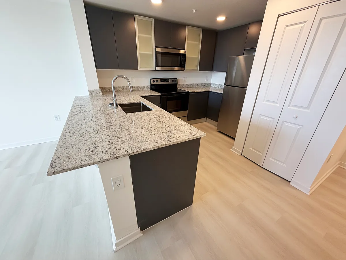 Building Photo - 5587 Millenia Park Blvd #403