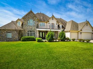 705 E Decatur St, Broken Arrow, OK 74011