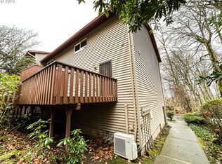24070 NE Treehill Dr, Wood Village, OR 97060