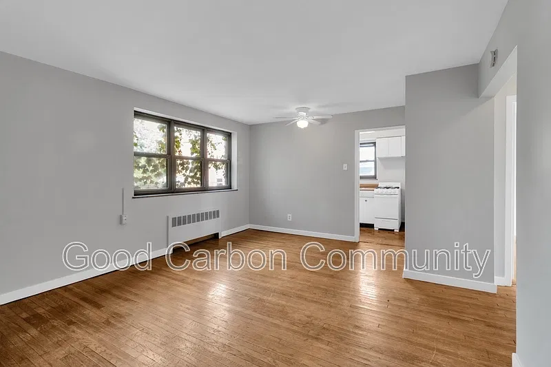 277 Linwood Ave #1B