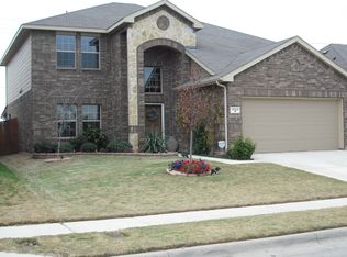 10529 Rising Knoll Ln, Fort Worth, TX 76131