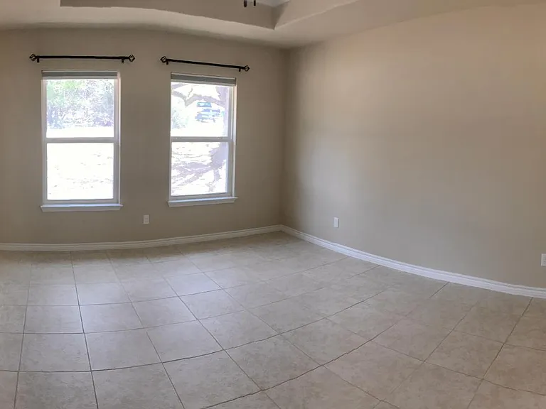 391 Windy Hill Dr — Photo 7