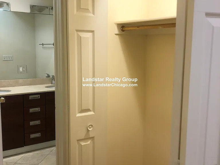 6937 N Oakley Ave #1 — Photo 17