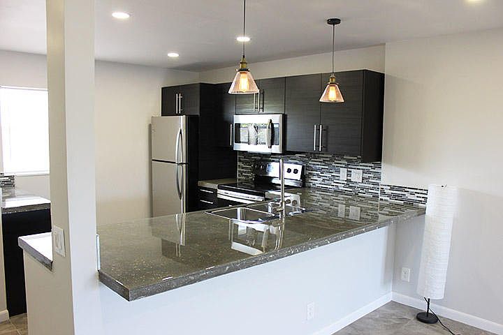 1st image of 2300 NE 1st Ln #3020