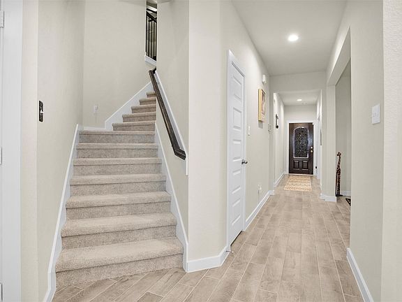 5th image of 2210 Reed Cave Ln