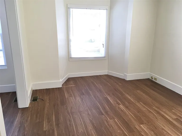 82 3rd St #1 — Photo 12