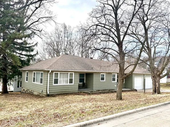 604 S Vine St, Maryville, MO 64468