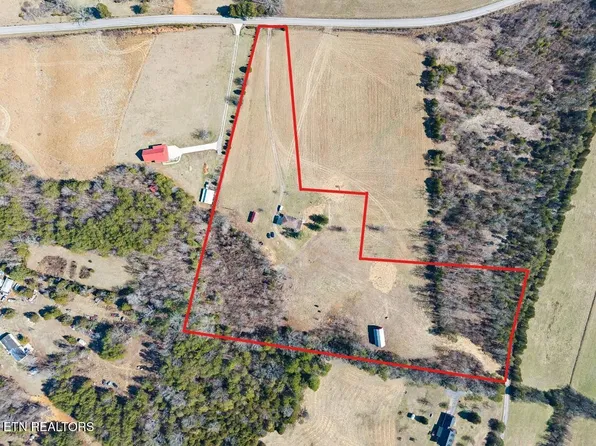 1451 Fairview Rd, Tellico Plains, TN 37385