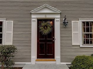 6 Tiffany Cir, Barrington, RI 02806