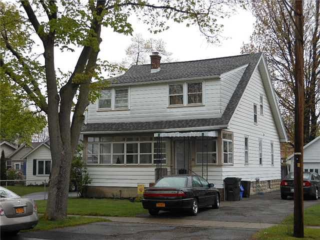 70 McEwen Rd