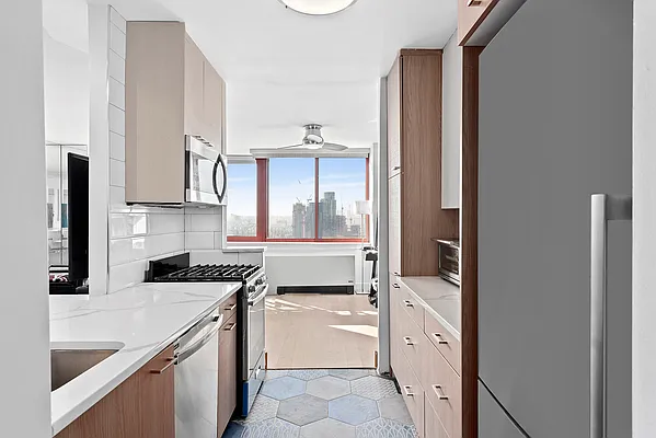 Rented by Compass | media 4