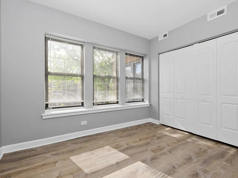 6235-45 S. Martin Luther King Dr. — Photo 3