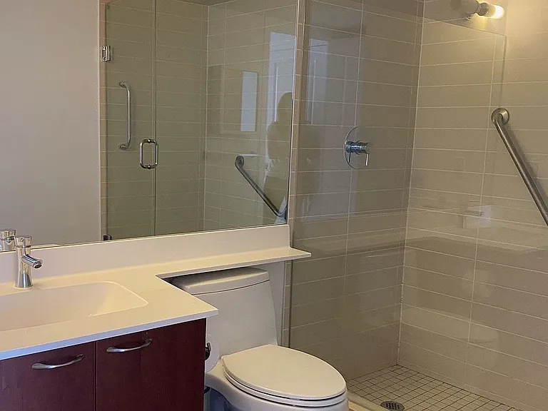 500 Saint Clair Ave W #605 — Photo 9