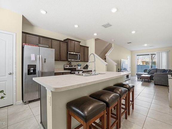 2nd image of 2848 BLACK BUCK Circle