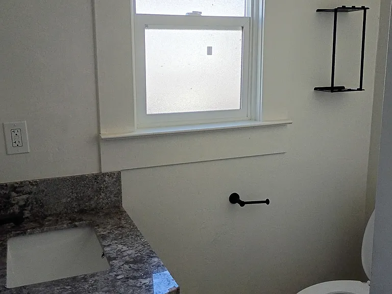 1240 Martin Ave #B — Photo 9