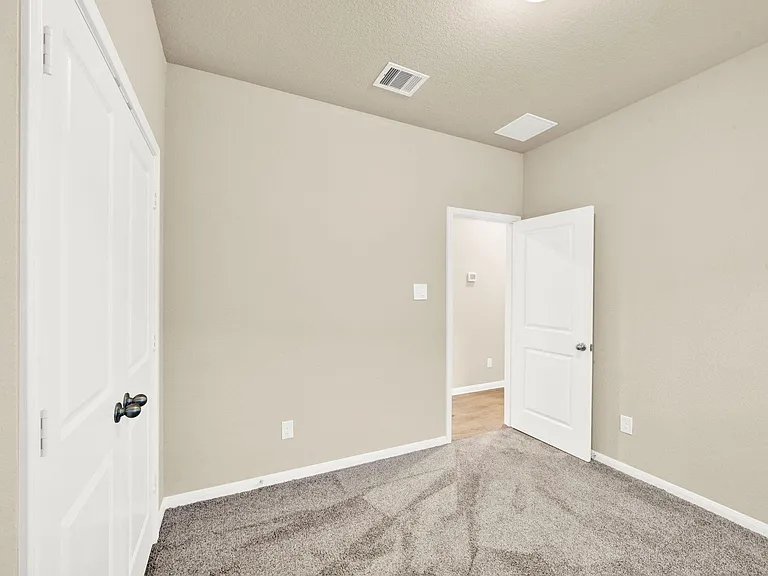 5814 Linda Cove Ln — Photo 20