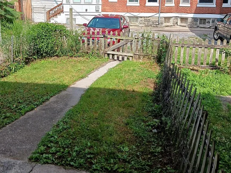 443 N Mulberry St — Photo 10