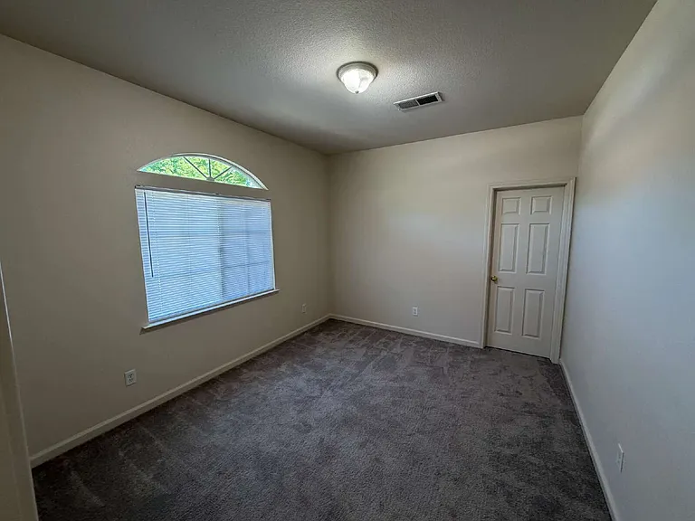 3586 Gateway Pl — Photo 33