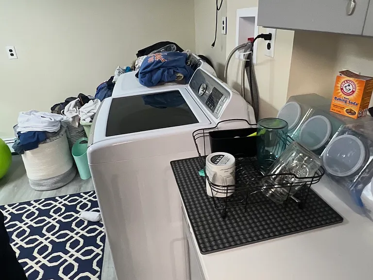 Second Kitchen and Laundry in Basement