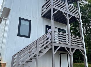 624 Salem Heights Ln, Swannanoa, NC 28778