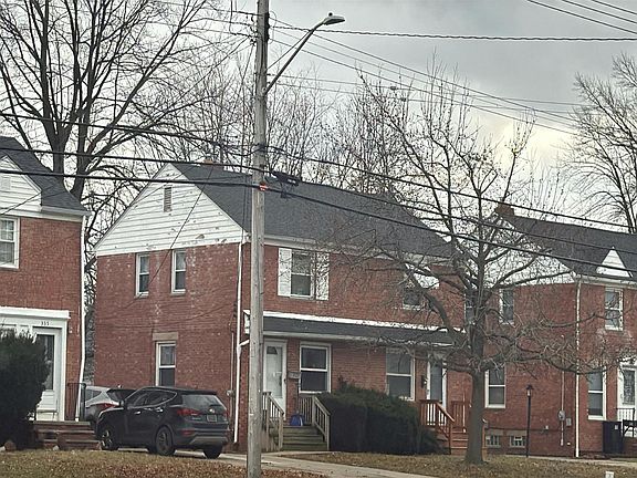 3rd image of 341 E 250th St