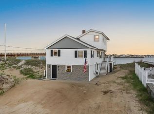 3 Thornton St, Seabrook, NH 03874