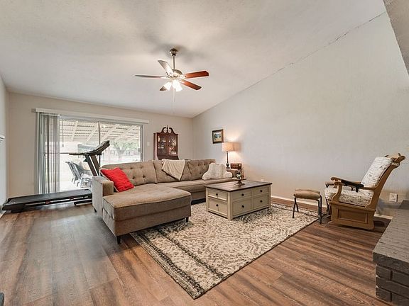 5th image of 5801 Redwood Ln