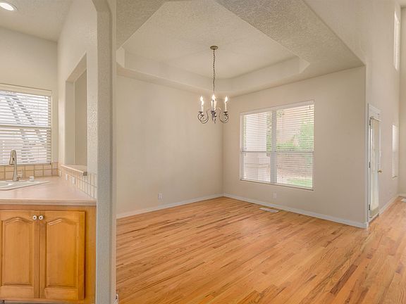 5th image of 12520 Mountain Ridge Pl NE