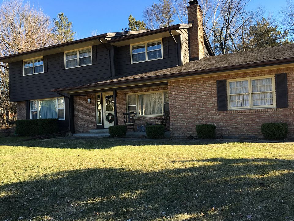 Lovely home on cul-de-sac