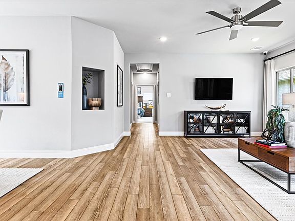 01_Toscana_Representative Photo