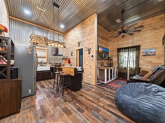 4th image of 1780 Wolf Haven Rd