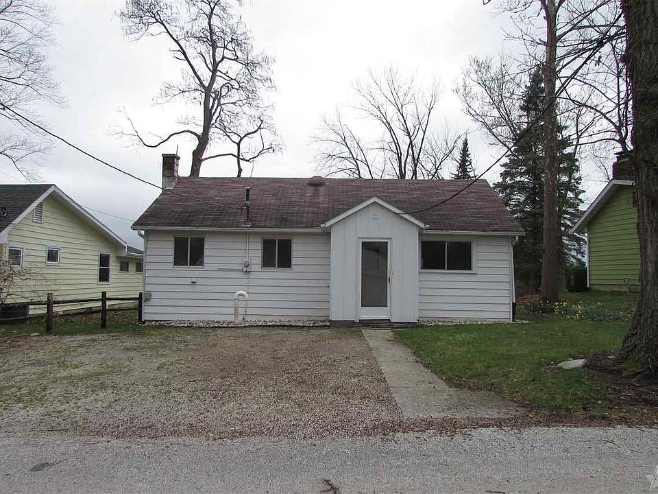 1st image of 3203 E Colony Ave