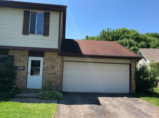 1295 Brookline Ct, Naperville, IL 60563