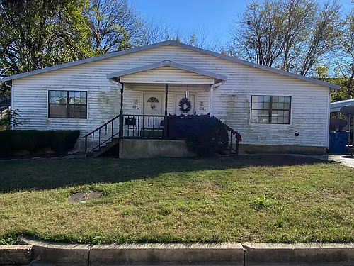 614 Benton St #A Photo 1