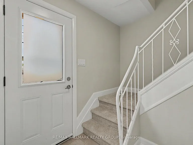 1202 Byron Ave #1 — Photo 2