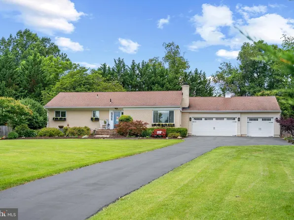 2400 Peachstone Ct, Silver Spring, MD 20905