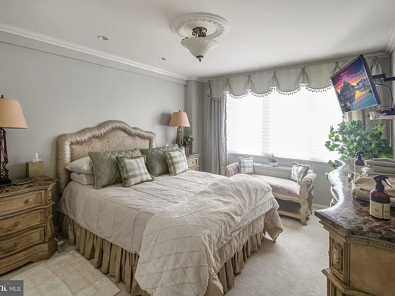 1200 N Nash St #211 — Photo 25