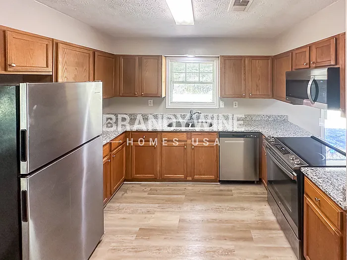 6230 Cedar Wood Dr — Photo 12