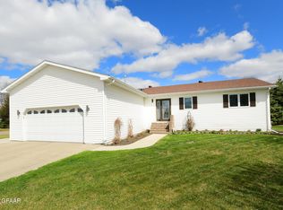1905 10th St SE, East Grand Forks, MN 56721