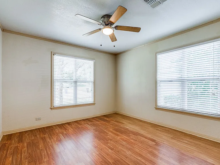 322 Byrnes Dr — Photo 18