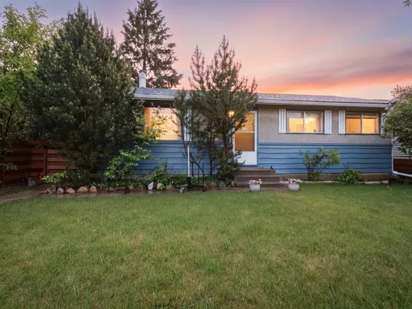 39 W Ogden Ave, Red Deer, AB T4N 5B2
