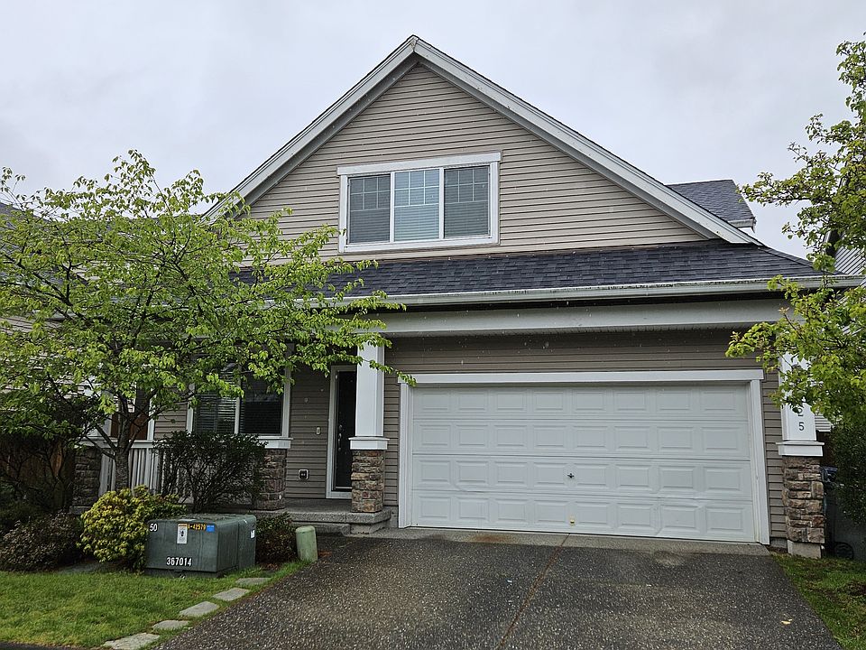 Front Discrete Porch