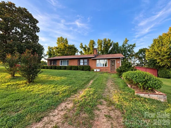 193 Bevis Ln, Statesville, NC 28677