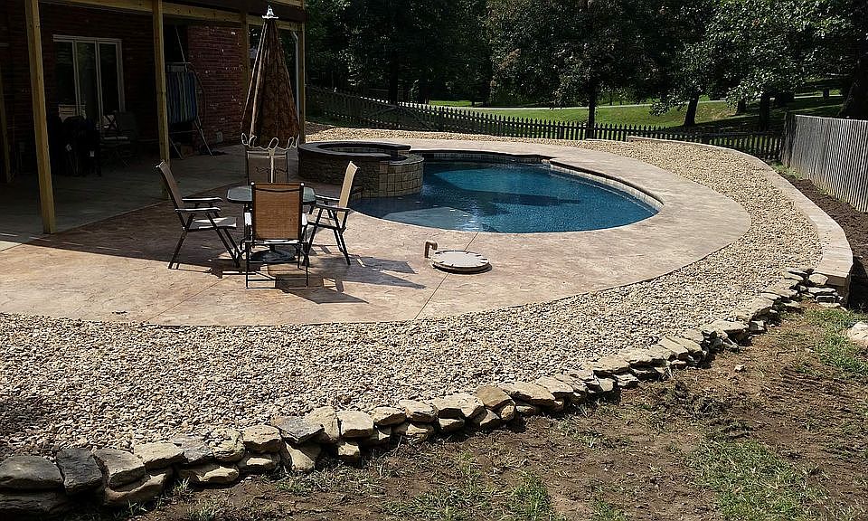 2nd image of 11 Fox Hollow Dr