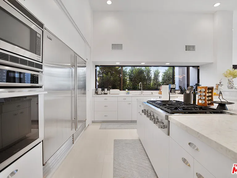 30020 Morning View Dr — Photo 36