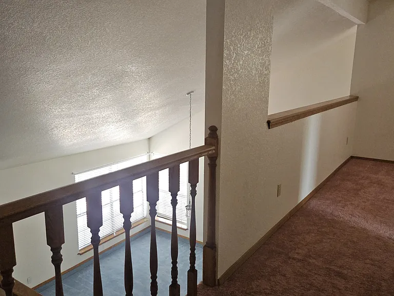 650 Frontier Dr — Photo 17
