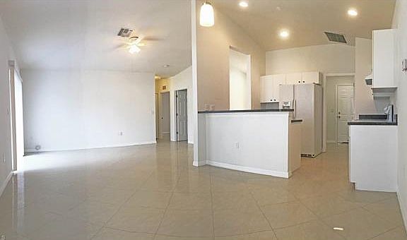 4th image of 1213 Cordoba St E