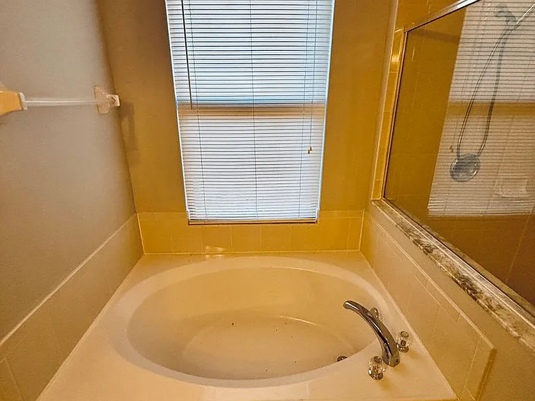 402 Breckenridge Cir SE — Photo 25