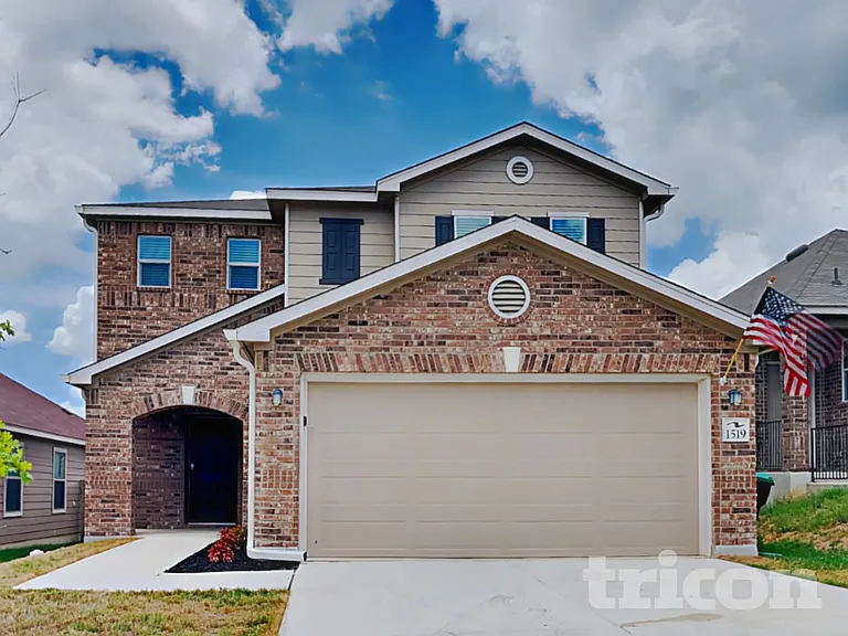 1519 Overlook Bank — Photo 2