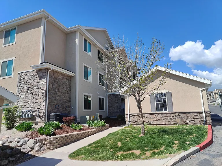 91 W Springview Dr — Photo 22